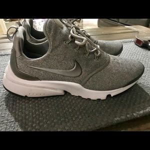 Nike tennis shoes